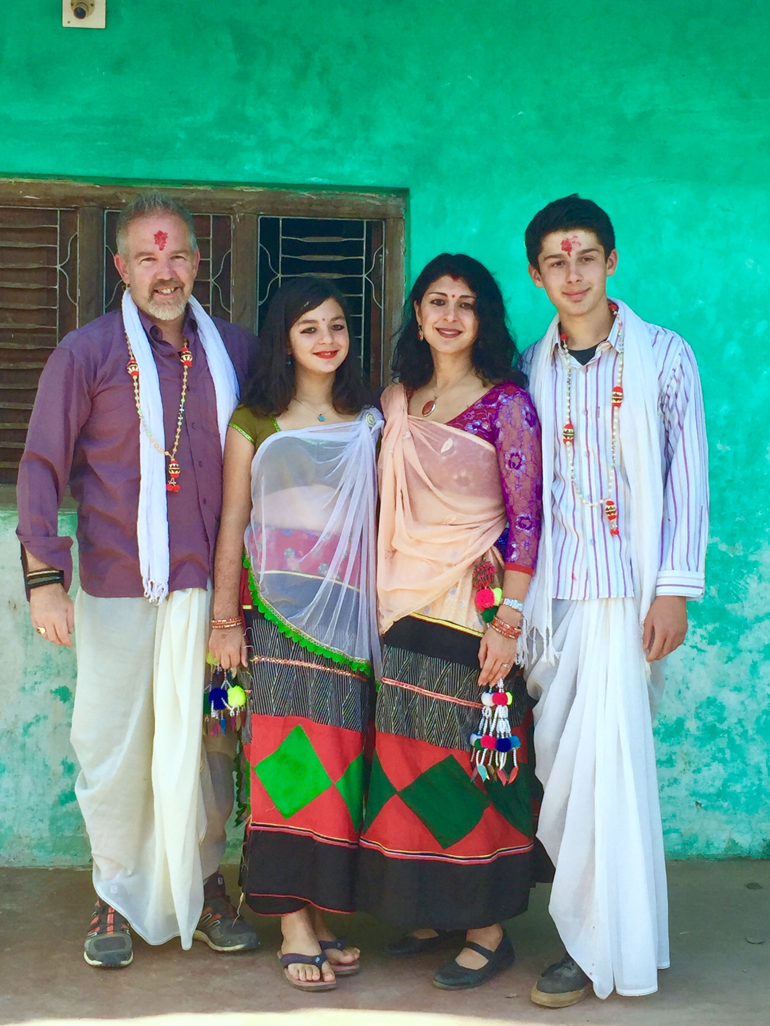 gribben-family-in-nepal